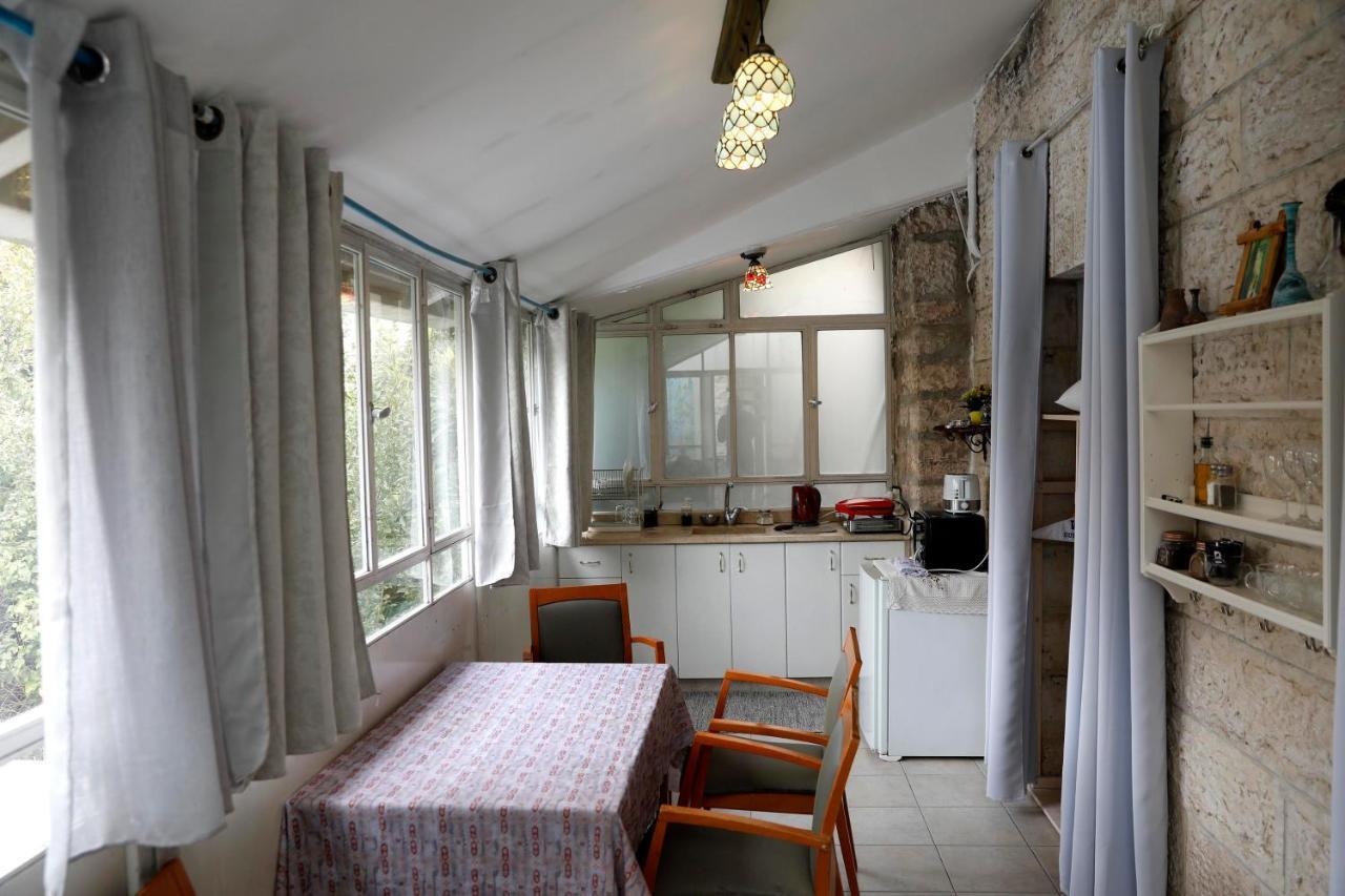 エルサレム Sweet 'En Kerem View Bed & Breakfast エクステリア 写真
